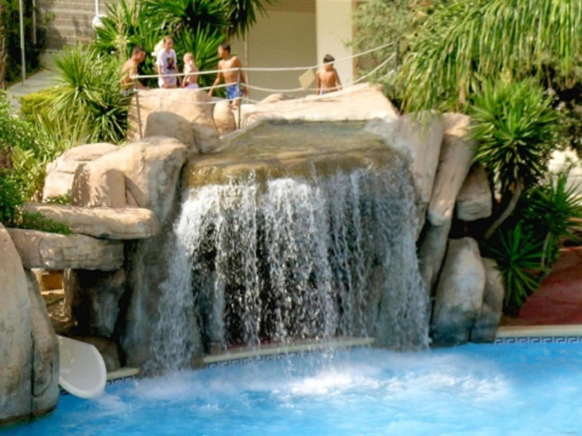 Familidays 004 Jardines Paraiso Salou Exterior foto